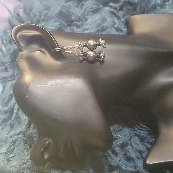 New Handmade Silver & Black Iridescent Bead Drop Earrings - Picture 2 of 7